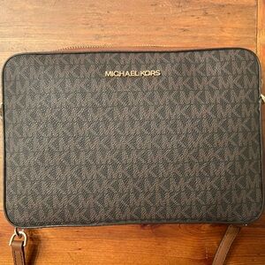 Michael Kors shoulder/crossbody bag